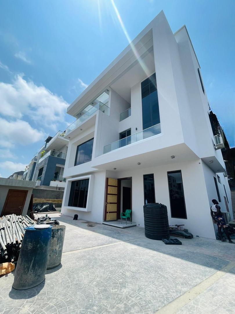 5 BEDROOM SUPER LUXURY HOME WITH ELEVATOR, HOME OFFICE , CINEMA, SWIMMING POOL think Global Property