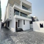 LUXURIOUS 5 BED FULLY DETACHED DUPLEX think global porperty
